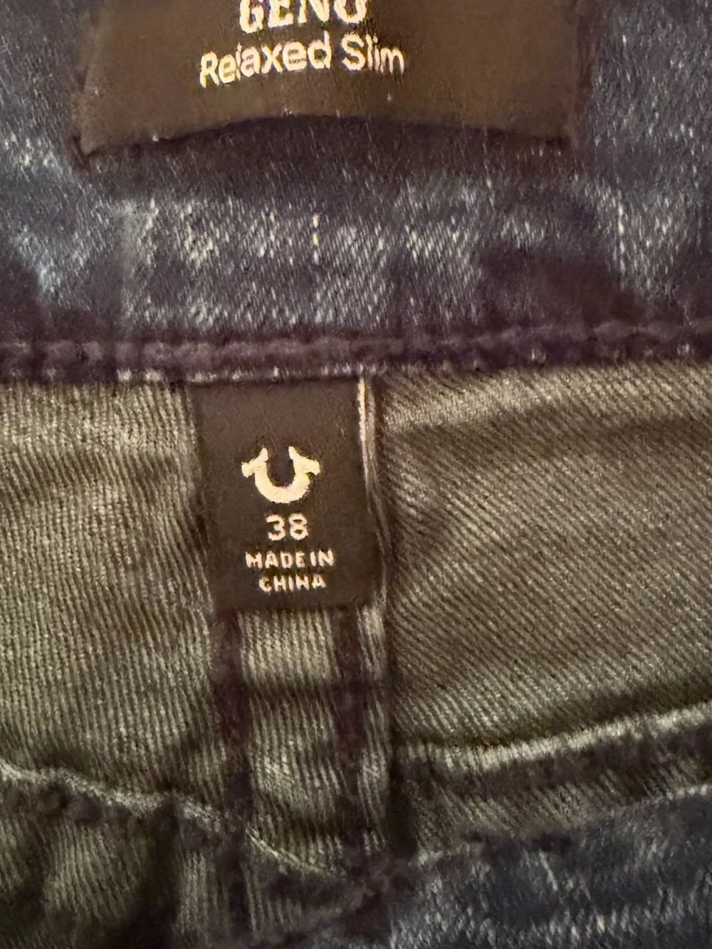 True Religion Dark Wash Geno Relaxed Slim Jeans, NWT Sz 38